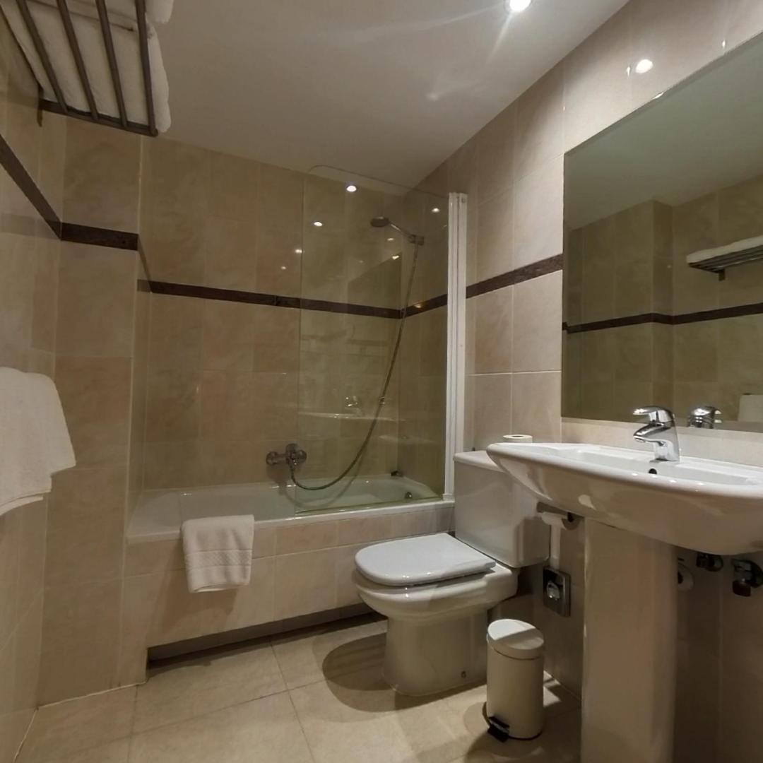 Hotel Cubil Pas De La Casa Eksteriør bilde